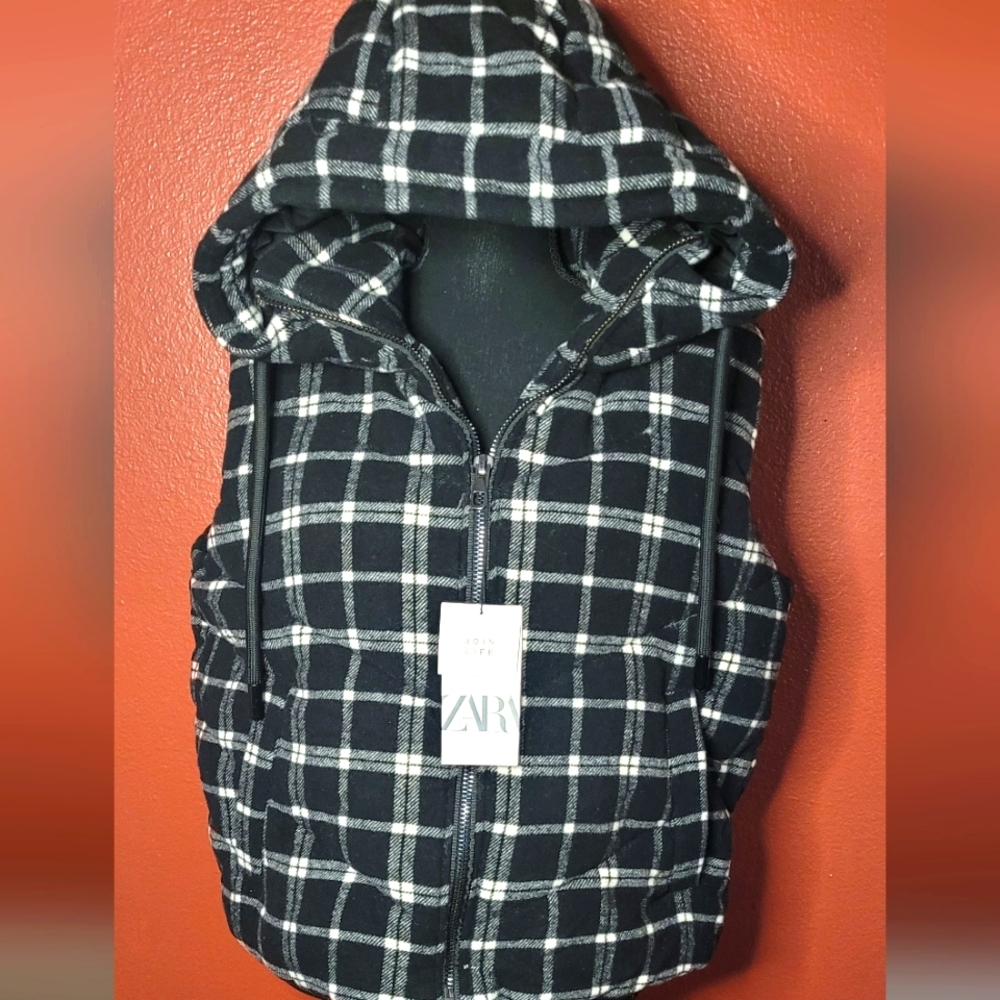 NWT ZARA Vest - Size S
